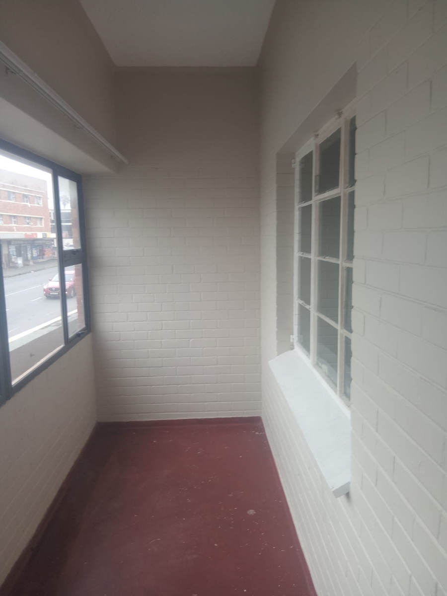 To Let 1 Bedroom Property for Rent in Southernwood Eastern Cape